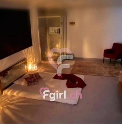 Cindy - Erotische Masseurin in Lausanne
