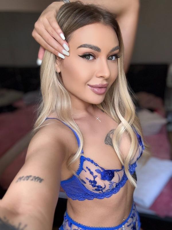 Claire - Escort in Freiburg
