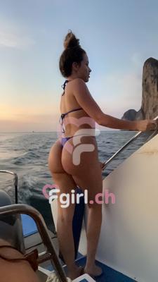 Clara - Escort in Genf

