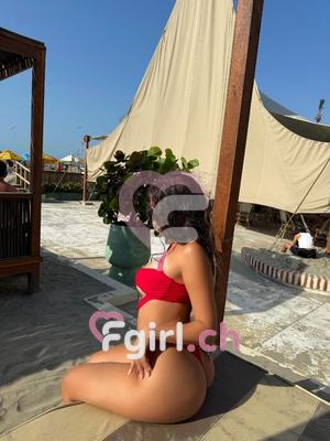 Clara - Escort in Genf
