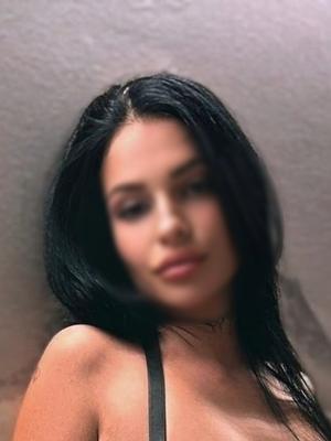 Clara - Escort en Monthey
