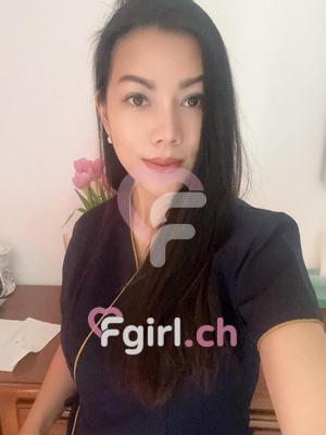 Clara - Erotic masseuse in Nyon
