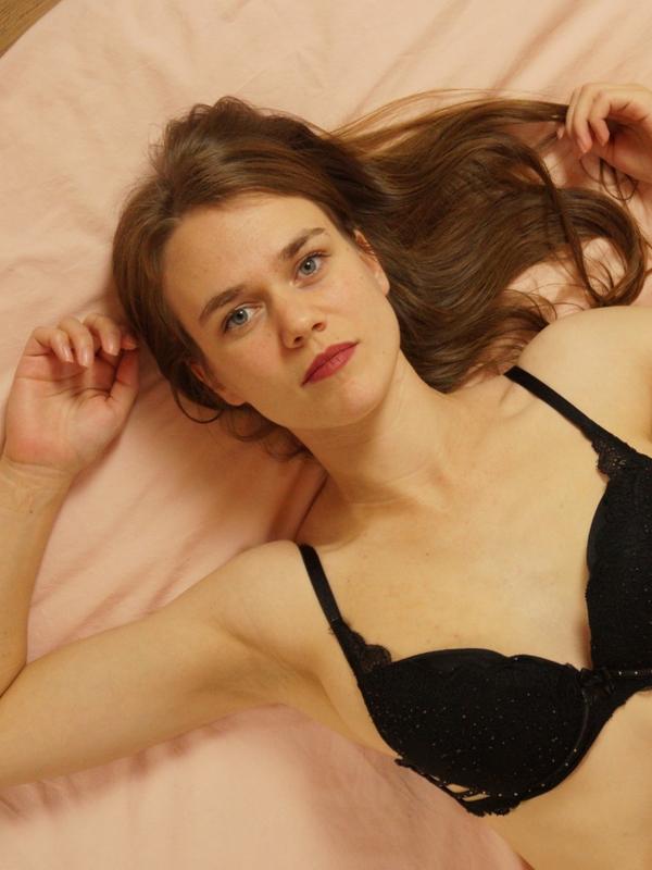 Claudia - Masseuse érotique à Genève

