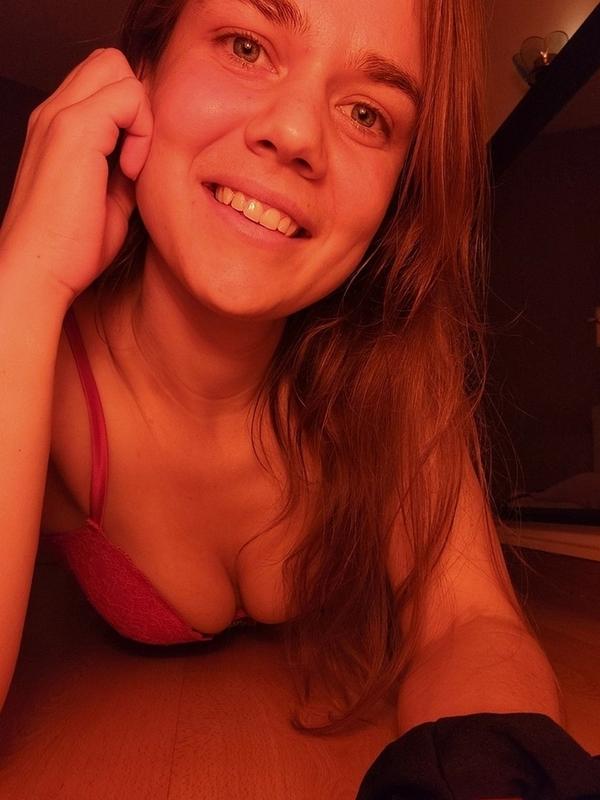 Claudia - Erotische Masseurin in Genf
