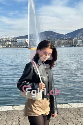 Cléo - Escort à Genève

