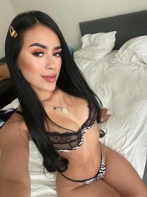 Cloe - Escort in Carouge
