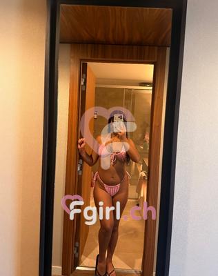 Cloee - Escort in Lausanne
