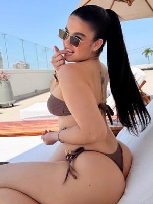 Clohy - Escort in Fribourg
