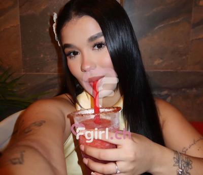 Clohy - Escort in Fribourg
