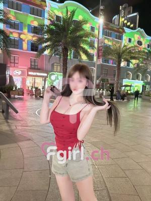 Coco - Escort in Genf
