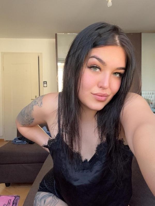Cristina - Escort en Genève
