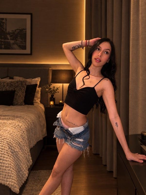 Cristine - Escort in Vevey
