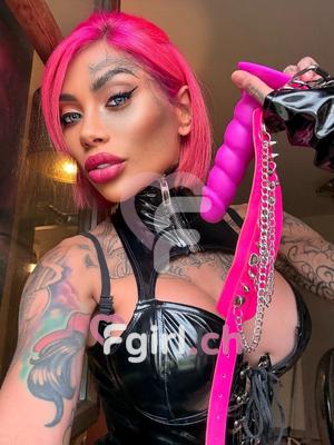 Cruella D Vil - BDSM Dominatrix in Lausanne

