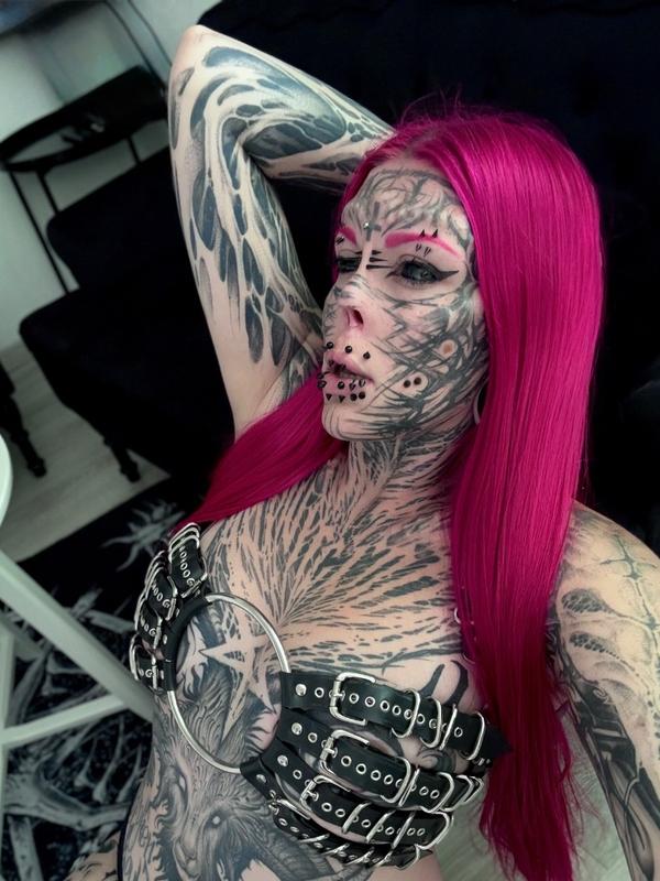 Curiosity - Escort in Yverdon-les-Bains
