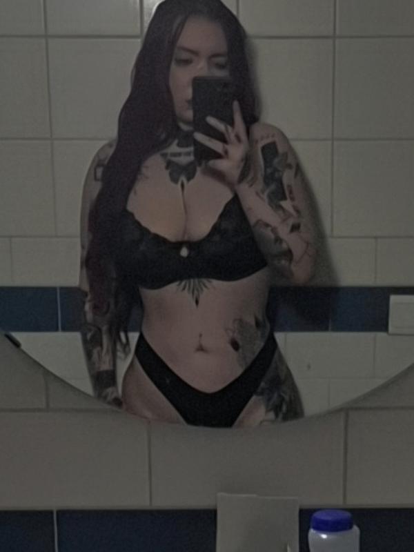 Dahliaa - Escort à Lausanne
