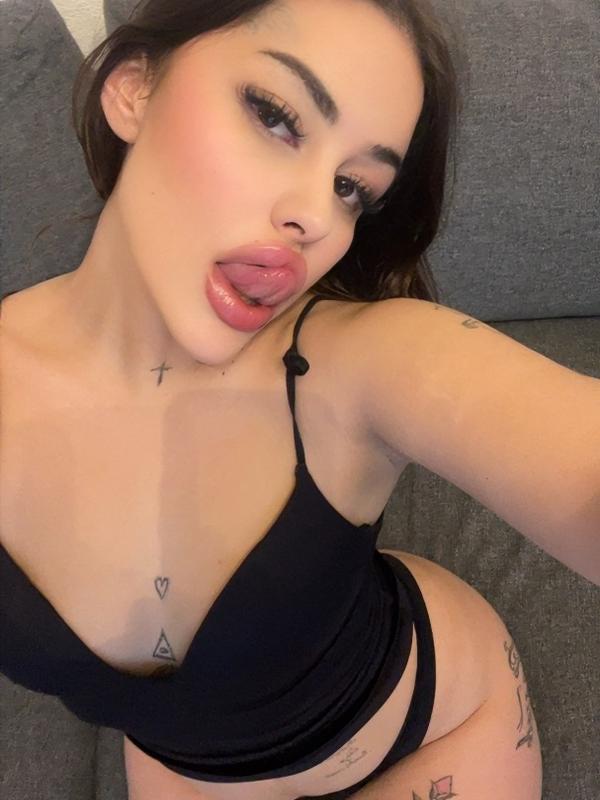 Dana - Escort in Geneva
