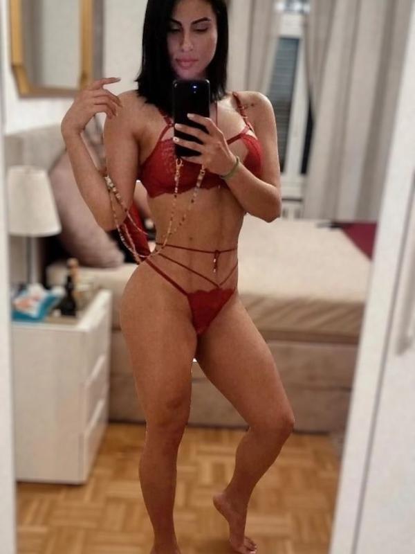 Daniela - Escort à Neuchâtel
