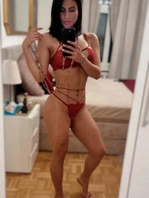 Daniela - Masseuse érotique à Neuchâtel

