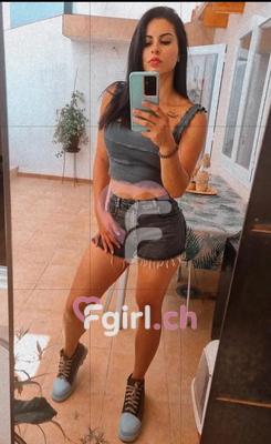 Daniela - Erotische Masseurin in Neuenburg