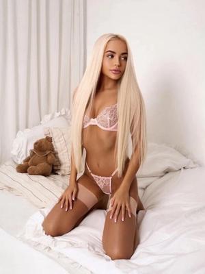 Darina - Escort in Genf
