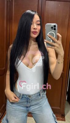 Dayana - Escort in Montreux
