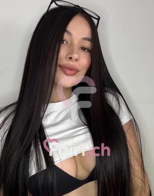 Dayana - Escort in Montreux
