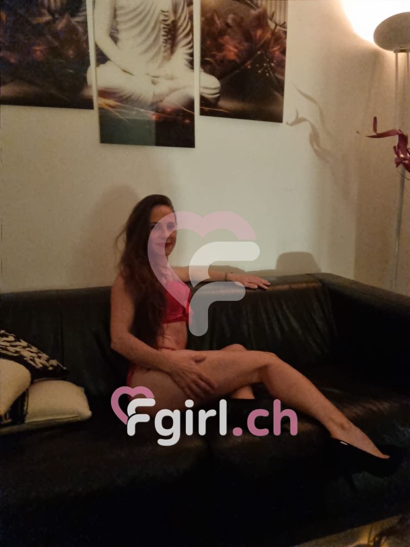 Debbie – Fribourg photo 2