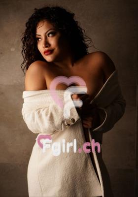 Déesse Tantra - Masseuse érotique à Genève
