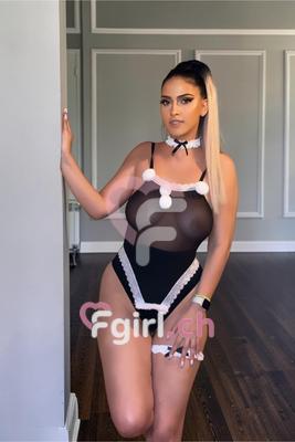 Delia - Escort en Romont
