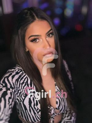 Delia - Escort en Romont