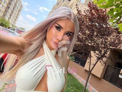 Delizz - Escort in Neuenburg