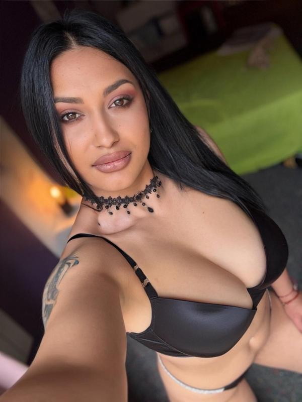 Denise - Masseuse érotique à Le Locle
