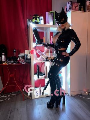 Diana - Dominatrix BDSM a Martigny
