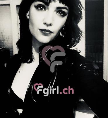 Dianekiller - Dominatrice BDSM à Genève
