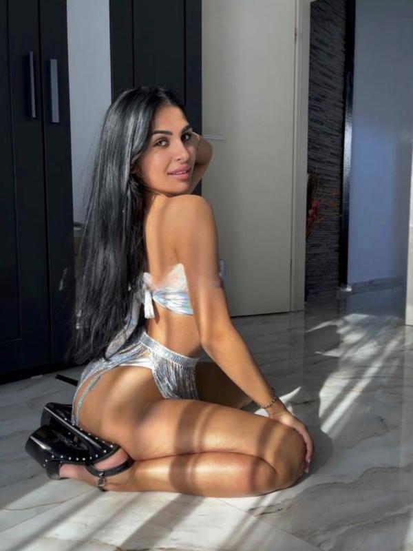 Call girl in Neuchâtel