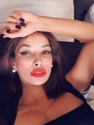 Dina - Escort in Geneva
