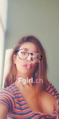 Dina - Masseuse érotique à Genève
