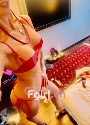 Divine - Massaggiatrice erotica a Cornavin
