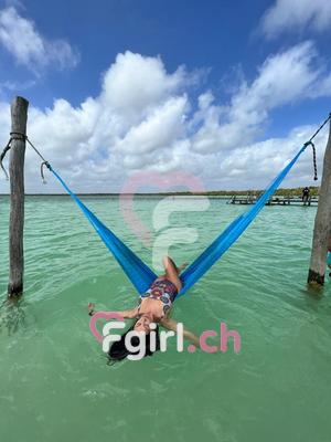 Divine - Erotische Masseurin in Genf
