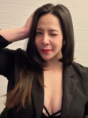 Doja - Erotische Masseurin in Lausanne
