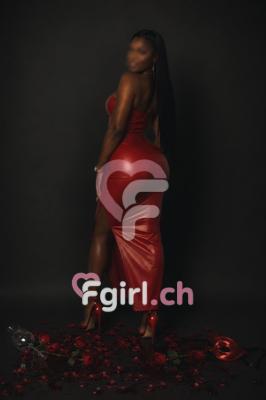 Ebony - Dominatrix BDSM a Genève
