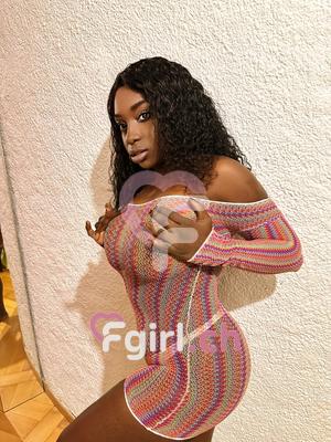 Ebony - Escort à Le Locle
