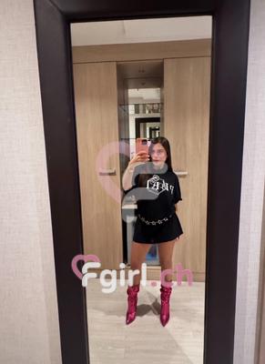 Polly - Escort in Renens
