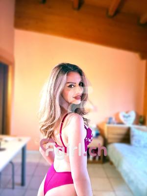 Elena - Escort à Martigny
