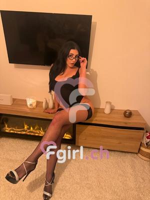 Elena - Escort à Genève
