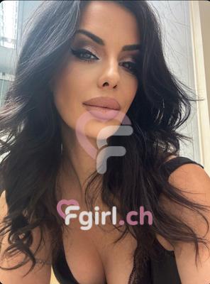 Elena - Escort à Monthey
