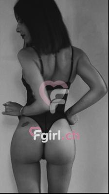 Elena - Escort à Monthey
