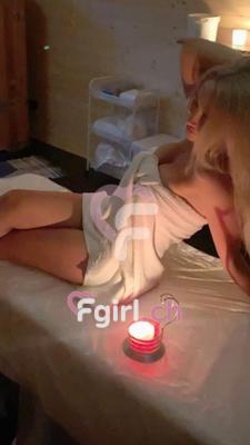 Elena - Masseuse érotique à Genève

