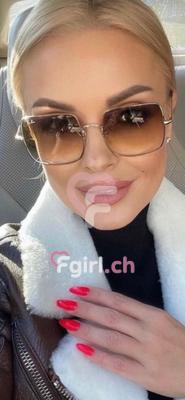Elena - Masseuse érotique à Genève