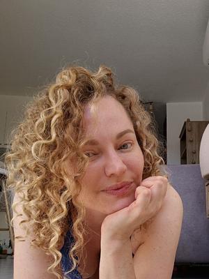 Eleonor - Escort in Saillon
